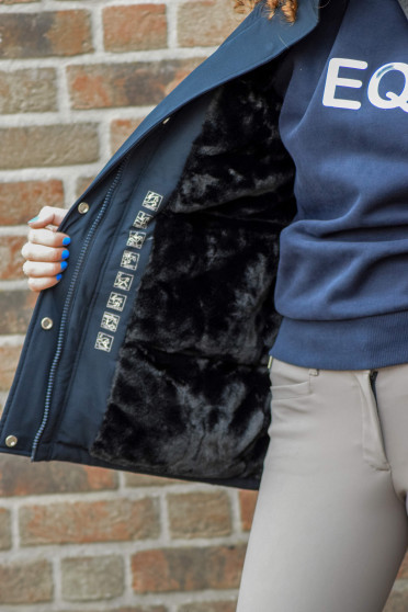 Ridershouse: Equiline Women's Winter Jacket Cadoc - in de kleur Navy Blue Ridershouse: Equiline Women's Winter Jacket Cadoc - in de kleur Navy Blue