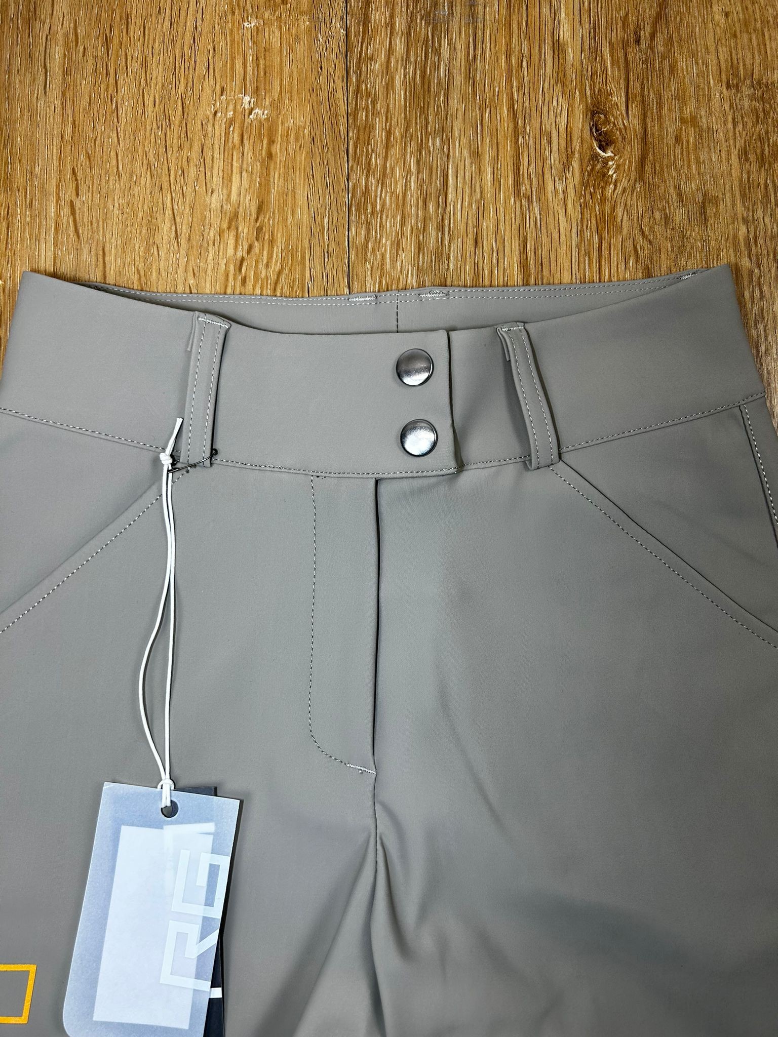 Ridershouse: RG Damesrijbroek high waist Knie Grip - in de kleur Beige Ridershouse: RG Damesrijbroek high waist Knie Grip - in de kleur Beige