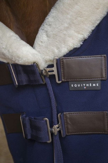 Equithème Fleecedeken Teddy - Blauw - Ridershouse.com Equithème Fleecedeken Teddy - Blauw - Ridershouse.com