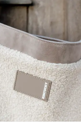 Ridershouse: Kentucky Horsewear Teddy Fleece en Velvet Tas