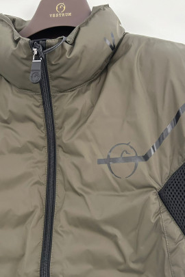 Ridershouse: Vestrum Heren Bodywarmer Fuerteventura Vest - Olive Gold Ridershouse: Vestrum Heren Bodywarmer Fuerteventura Vest - Olive Gold