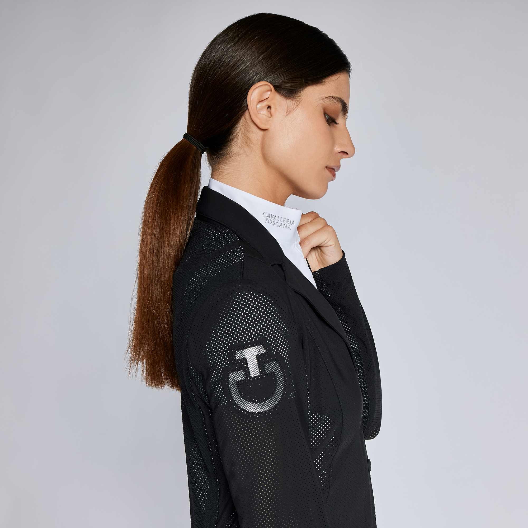 CT - Revo Dames Perforated Light Tech Knit Zip Riding Jacket - Zwart/Wit CT - Revo Dames Perforated Light Tech Knit Zip Riding Jacket - Zwart/Wit