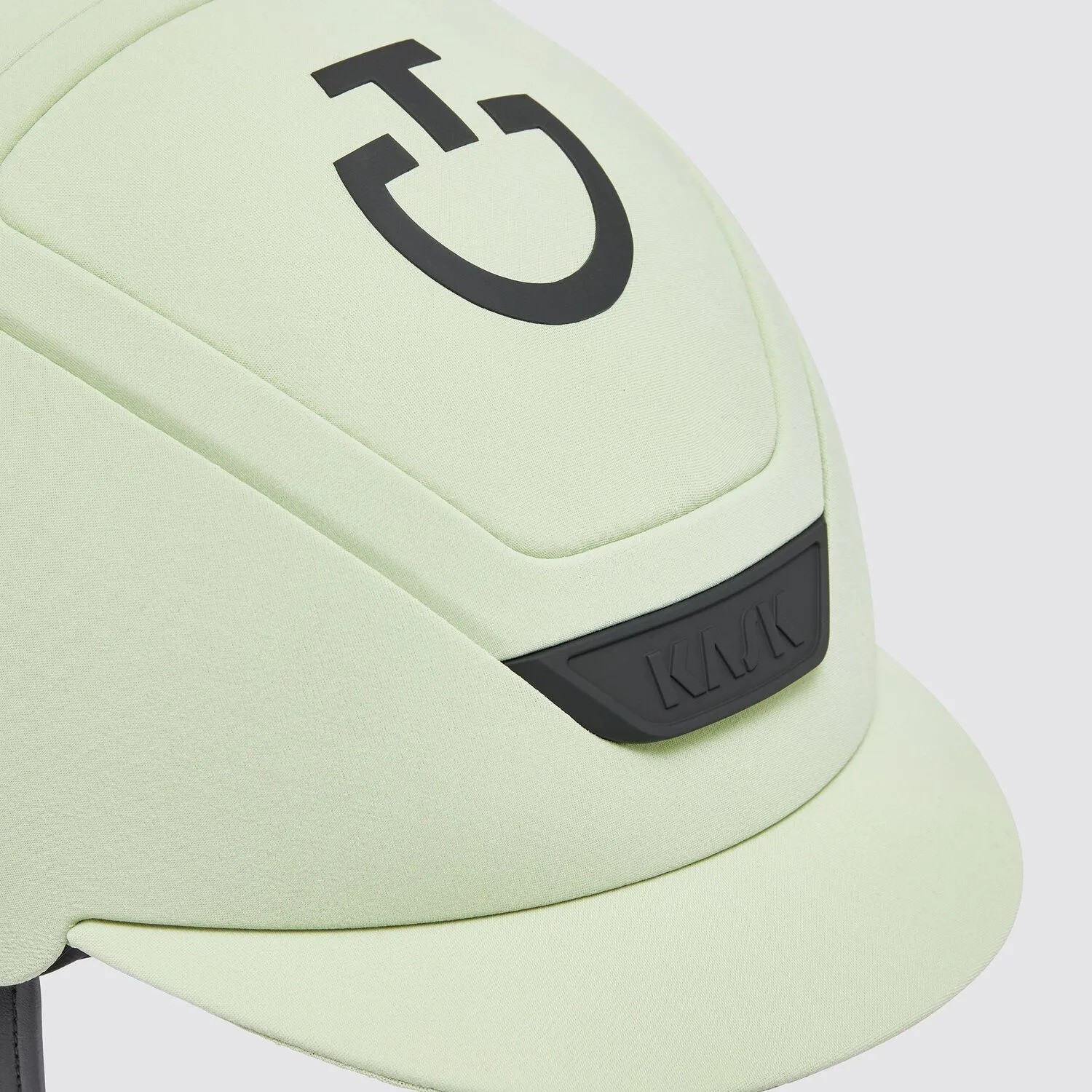 De perfect chemie tussen geraffineerde stijl, comfort en techniek. CT Starlady De perfect chemie tussen geraffineerde stijl, comfort en techniek. CT Starlady