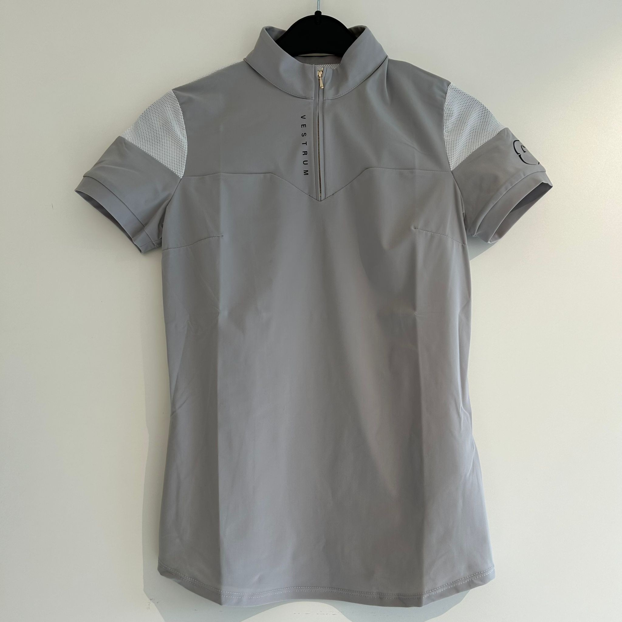 Vestrum Women's Itaca Training S/S Top Half Zip - Light Grey - Ridershouse.com Vestrum Women's Itaca Training S/S Top Half Zip - Light Grey - Ridershouse.com