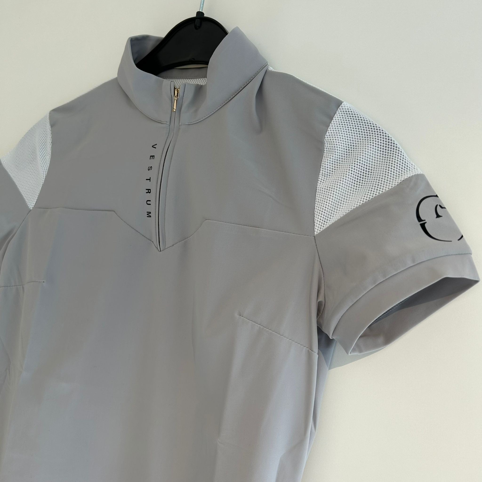 Vestrum Women's Itaca Training S/S Top Half Zip - Light Grey - Ridershouse.com Vestrum Women's Itaca Training S/S Top Half Zip - Light Grey - Ridershouse.com