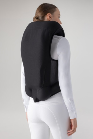 Equiline Airbagvest voor alle disciplines | Veiligheid en comfort Equiline Airbagvest voor alle disciplines | Veiligheid en comfort