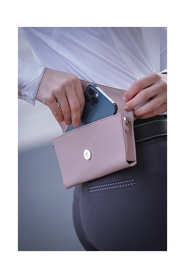 Penelope Leprevost telefoontasje leer lichtroze | Shop nu Penelope Leprevost telefoontasje leer lichtroze | Shop nu