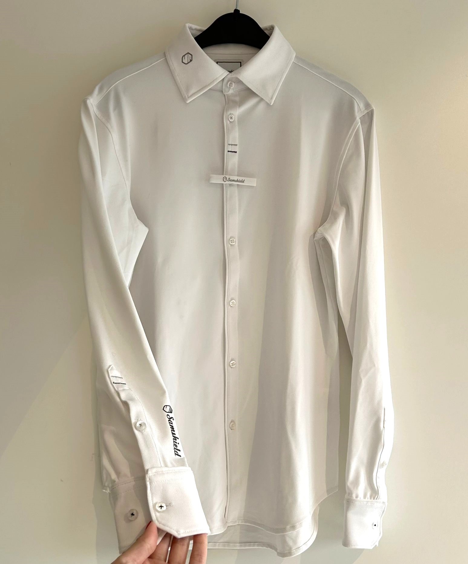Ridershouse: Samshield Wedstrijd Shirt Henry lange Mouwen - kleur wit Ridershouse: Samshield Wedstrijd Shirt Henry lange Mouwen - kleur wit