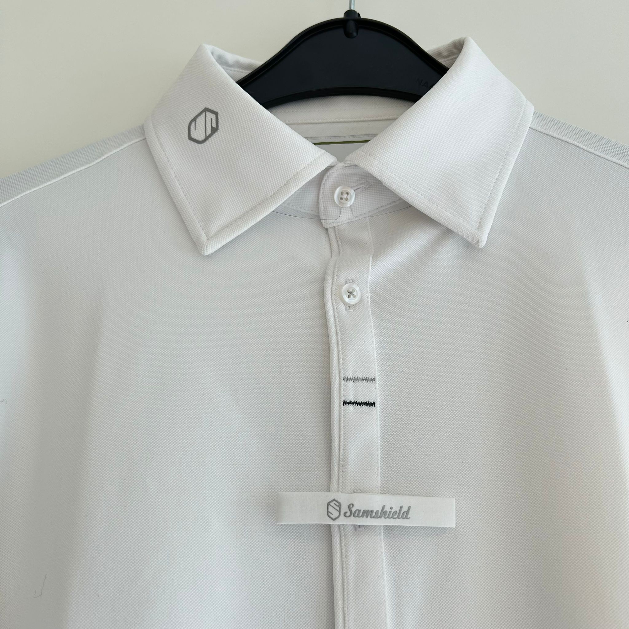 Ridershouse: Samshield Wedstrijd Shirt Henry lange Mouwen - kleur wit Ridershouse: Samshield Wedstrijd Shirt Henry lange Mouwen - kleur wit