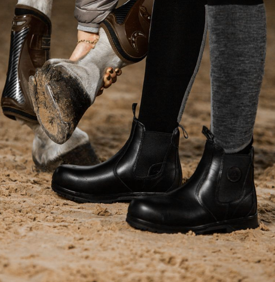 Mountain Horse Protective Jodhpurs XTR Lite Aluminum Toe Cap - col Black Mountain Horse Protective Jodhpurs XTR Lite Aluminum Toe Cap - col Black