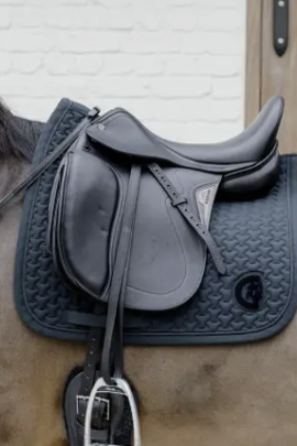 Kentucky Horsewear Zadeldekje Plaited 3D Logo - Pine Green