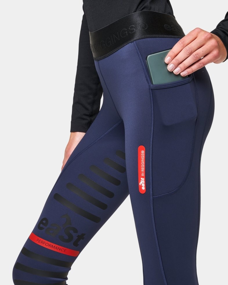 eaSt Reggings R1 Mid Season Blauw, Legging met veel comfort en grip. eaSt Reggings R1 Mid Season Blauw, Legging met veel comfort en grip.