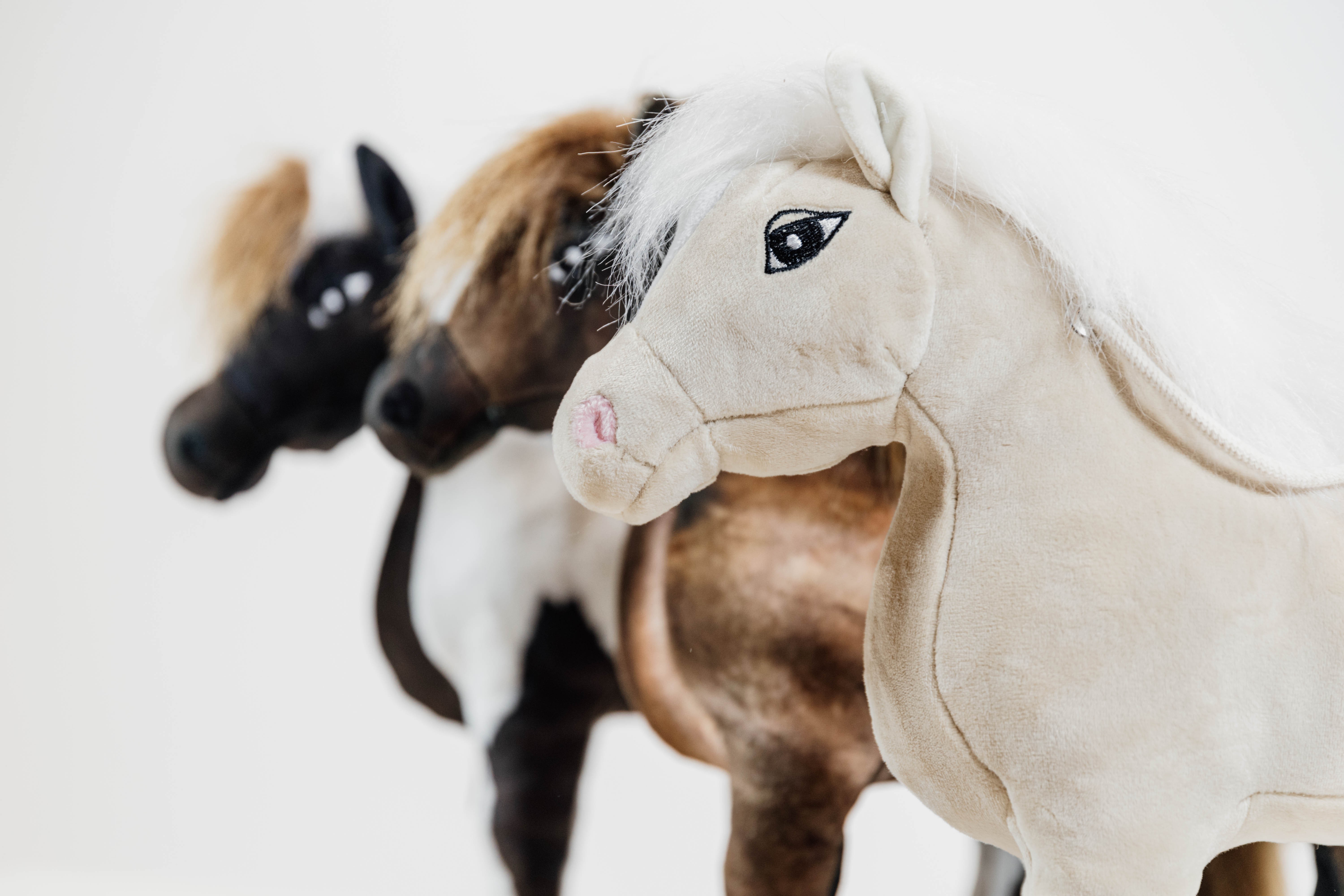 Kentucky Horsewear Relax Horse Toy Sammy Kentucky Horsewear Relax Horse Toy Sammy