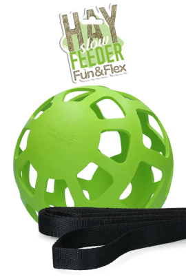 Hay Slow Feeder Fun & Flex Oranje , het is speeltijd in de stal.