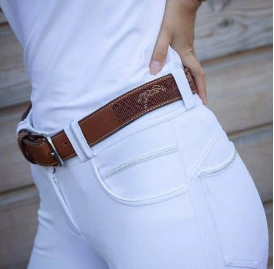 Penelope Leprevost Pearl Belt Logo Cognac - stijlvolle riem met kraaltjes Penelope Leprevost Pearl Belt Logo Cognac - stijlvolle riem met kraaltjes