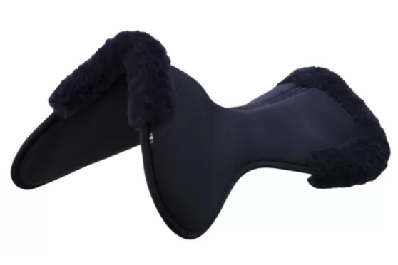 Acavallo Close Contact Memory Foam Sheepskin Half Pad - in de kleur zwart