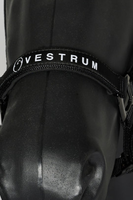 Vestrum Locri Halsterset Zwart kopen? - verkrijgbaar Vestrum Locri Halsterset Zwart kopen? - verkrijgbaar
