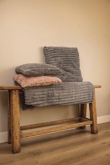 Mars & More COSY Plaid - Grijs 140x200 - voor op jouw bank? Mars & More COSY Plaid - Grijs 140x200 - voor op jouw bank?