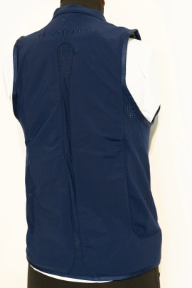 Freejump Airbag Jacket Black – for optimal safety and comfort during every ride. Freejump Airbag Jacket Black – for optimal safety and comfort during every ride.