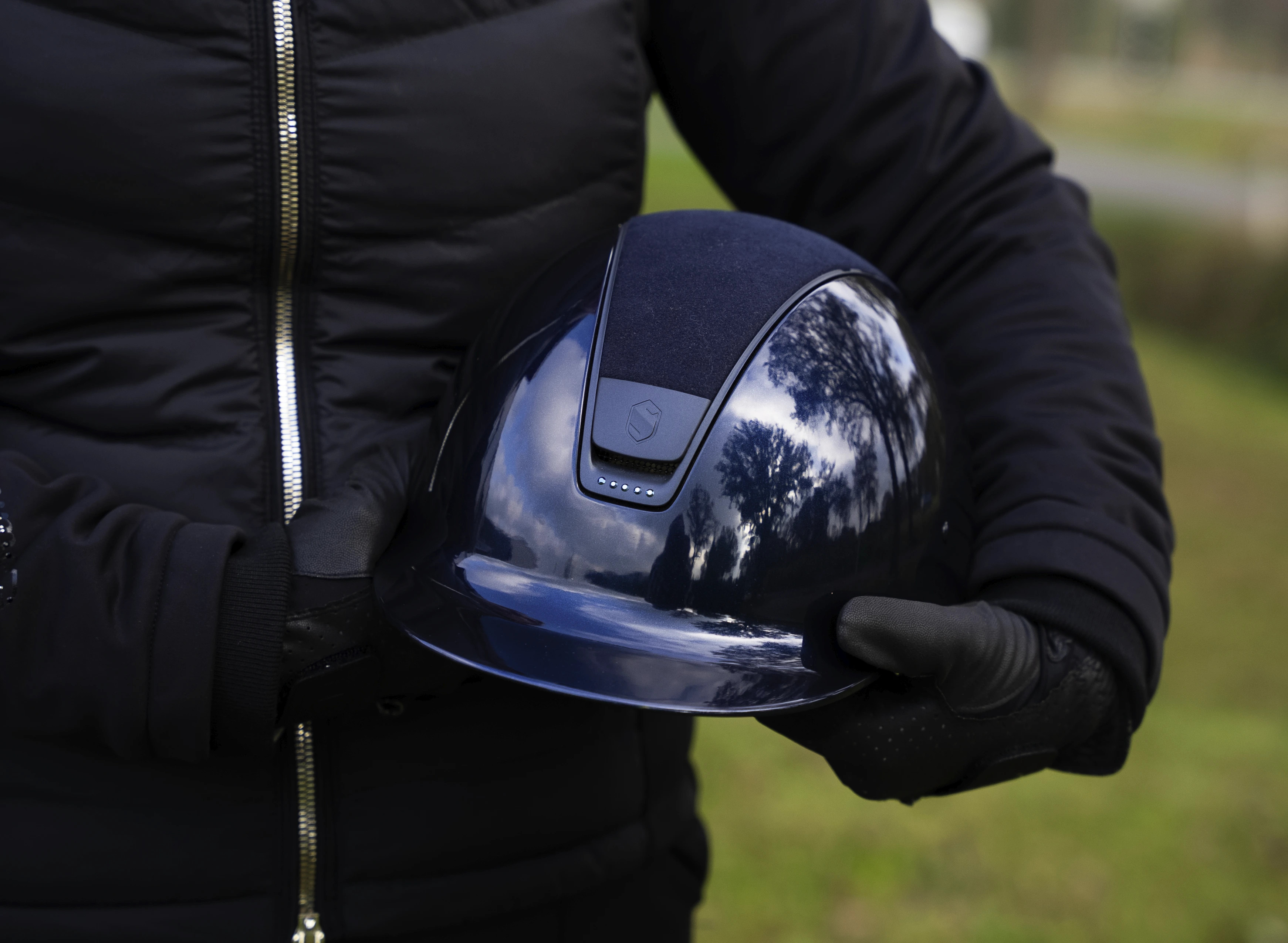 Samshield 1.0 Glossy Alcantara kopen? - verkrijgbaar Samshield 1.0 Glossy Alcantara kopen? - verkrijgbaar