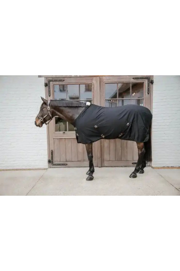 Cotton Sheet keeps your horse comfortable during summer or transport. Cotton Sheet keeps your horse comfortable during summer or transport.