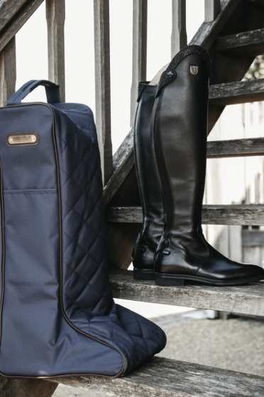 The Kentucky Horsewear Boots Bag offers maximum protection to your boots The Kentucky Horsewear Boots Bag offers maximum protection to your boots