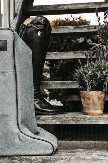 The Kentucky Horsewear Boots Bag offers maximum protection to your boots The Kentucky Horsewear Boots Bag offers maximum protection to your boots