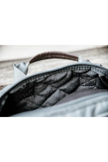 Kentucky Horsewear Helmet Bag offers maximum protection to your Helmet Kentucky Horsewear Helmet Bag offers maximum protection to your Helmet