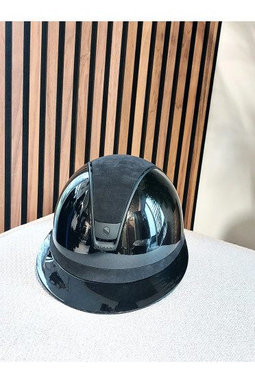 Miss Shield 2.0 Cap Glossy Zwart - Alcantara - 5 Swarovski Miss Shield 2.0 Cap Glossy Zwart - Alcantara - 5 Swarovski