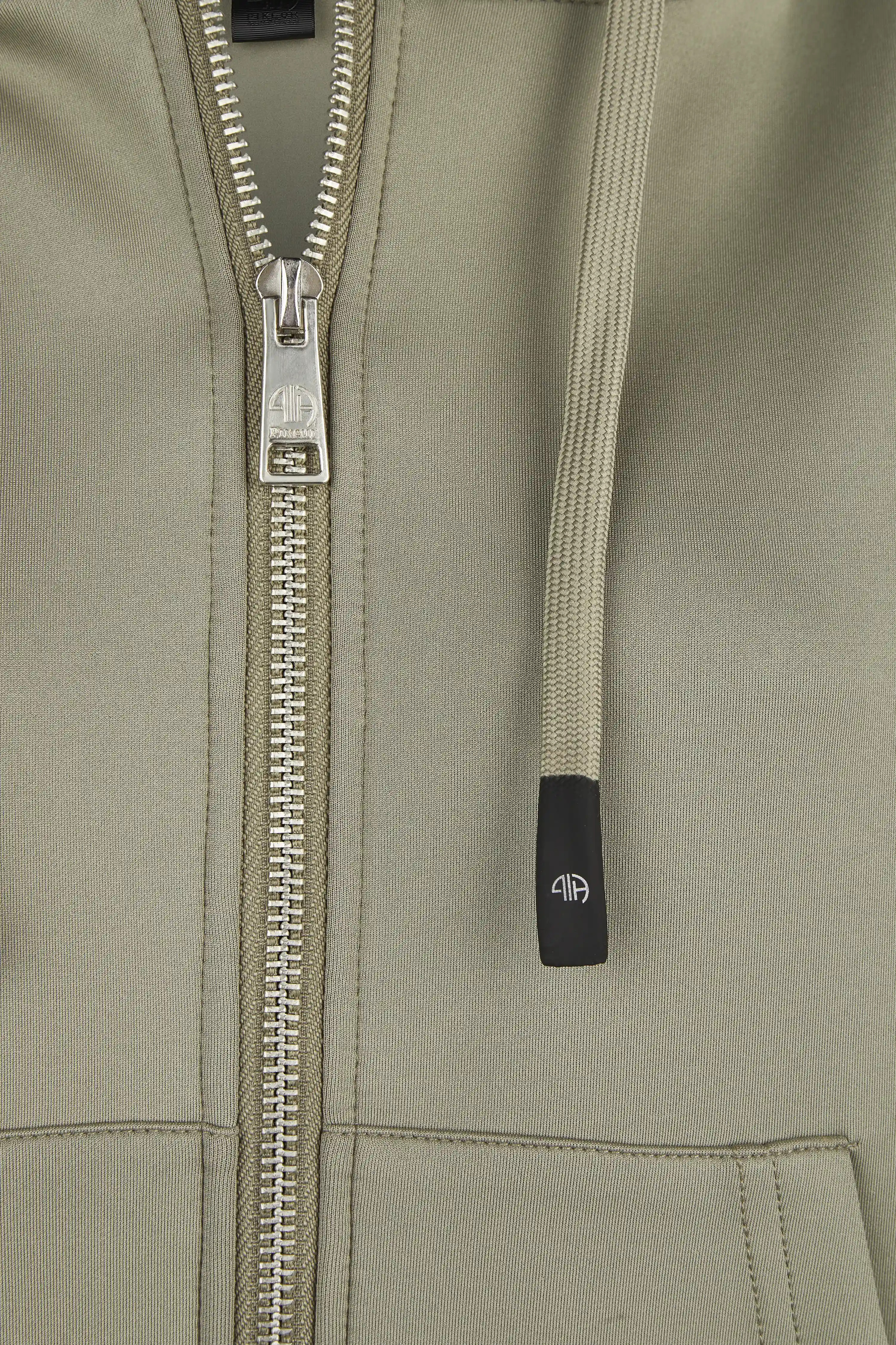Pikeur Zip Hoodie Olijf kopen? - verkrijgbaar Pikeur Zip Hoodie Olijf kopen? - verkrijgbaar