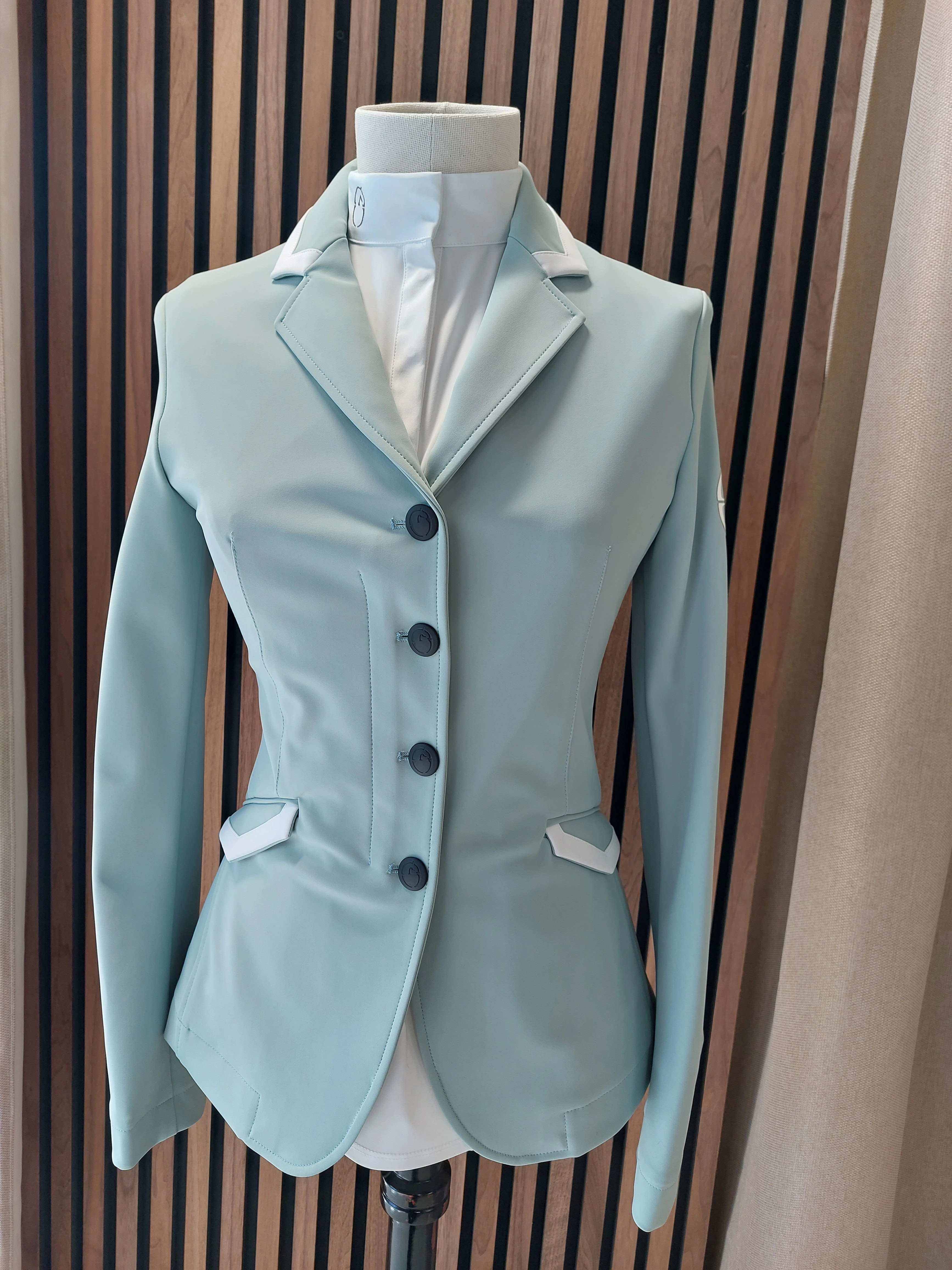Vestrum Women's Competition Jacket Alessandria Frosty Green - Discover more Vestrum Women's Competition Jacket Alessandria Frosty Green - Discover more