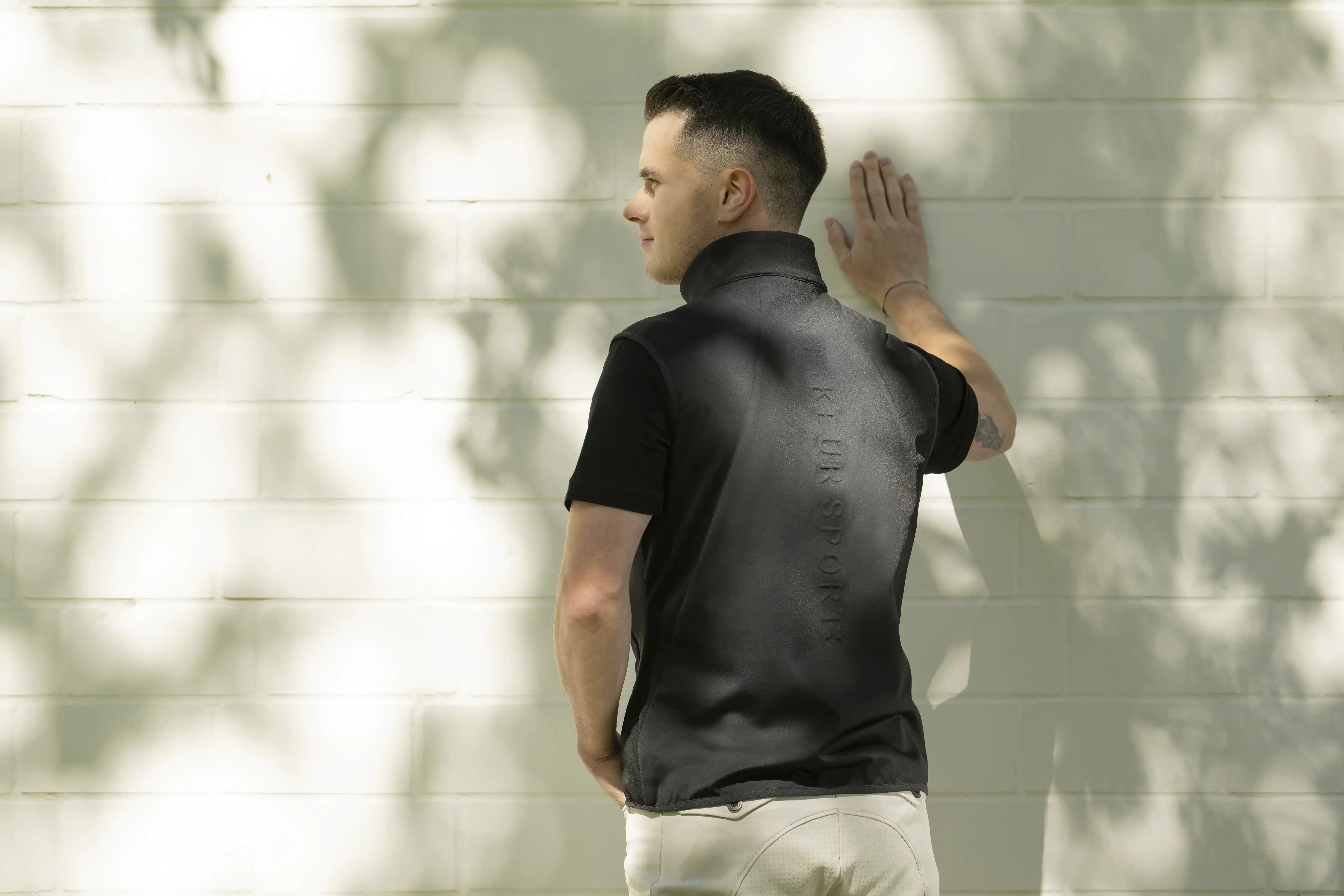 Pikeur Softshell Bodywarmer Heren Zwart – Shop Nu bij Ridershouse Pikeur Softshell Bodywarmer Heren Zwart – Shop Nu bij Ridershouse