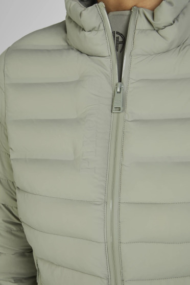 Shop the Jacket in Light Moos – Lightweight, Warm & Water-Repellent Shop the Jacket in Light Moos – Lightweight, Warm & Water-Repellent