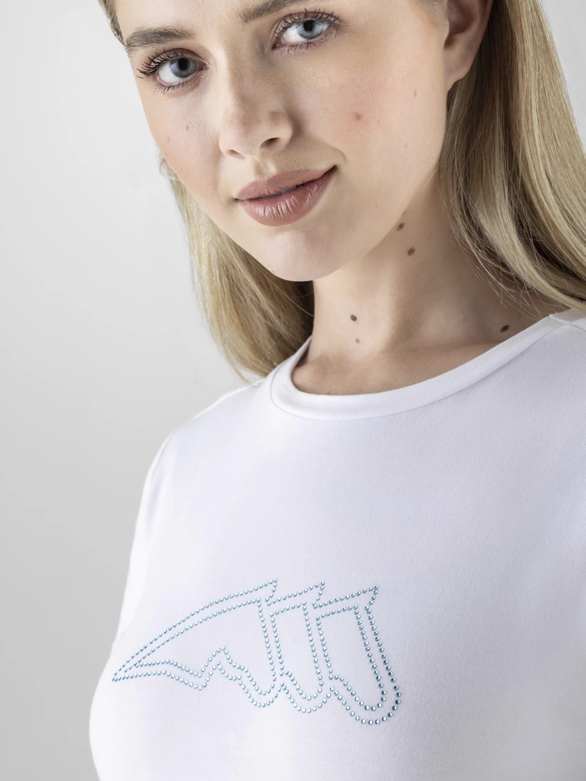 Equiline Dames T-Shirt Gosbig Glamour - Wit Equiline Dames T-Shirt Gosbig Glamour - Wit