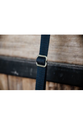 One Equestrian - Stable Hanger - Kleur Blauw - Ridershouse.com One Equestrian - Stable Hanger - Kleur Blauw - Ridershouse.com