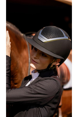 KASK Star Lady, a style icon. speciaal voor de dames zwart met een zilver frame