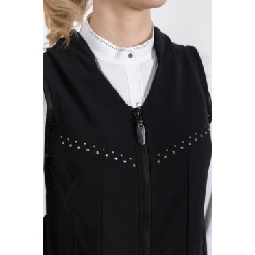 Freejump Airbag Jacket Crystal – for optimal safety and style during every ride. Freejump Airbag Jacket Crystal – for optimal safety and style during every ride.