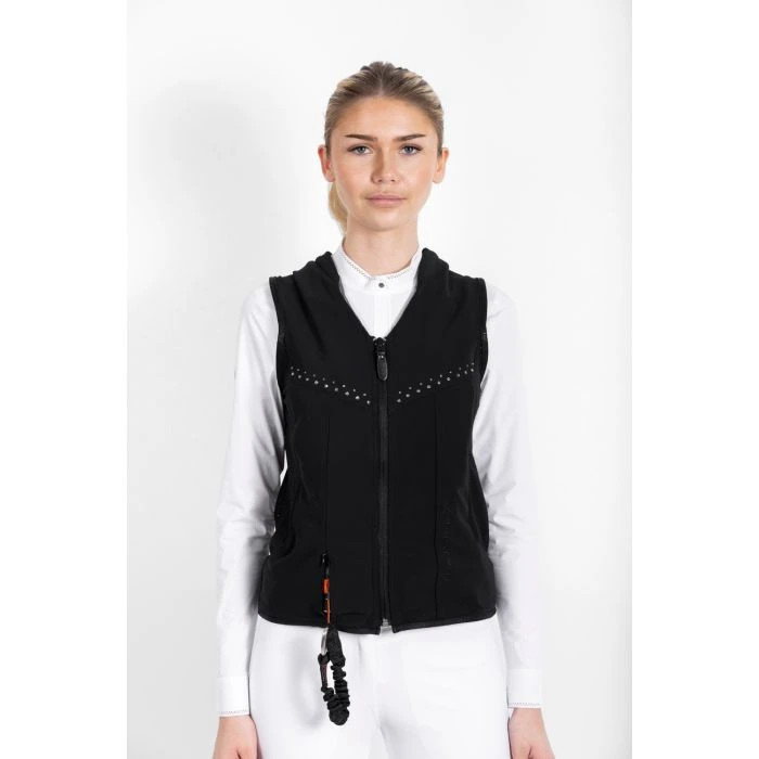 Freejump Airbag Jacket Crystal – for optimal safety and style during every ride. Freejump Airbag Jacket Crystal – for optimal safety and style during every ride.