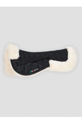 Shop the Equiline Argo Sheepskin Half Pad – Comfort for your horse!