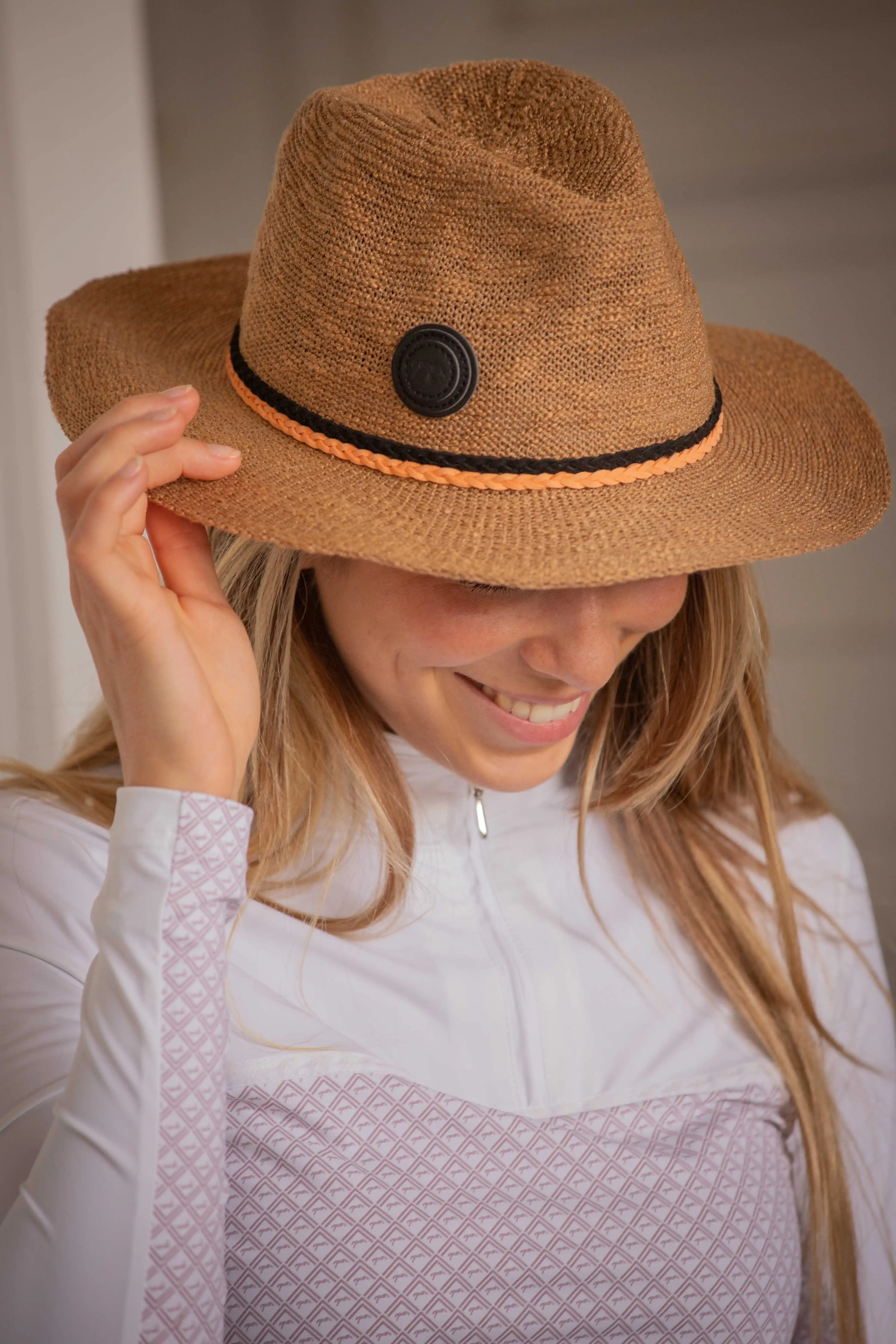 Shop nu de Pénélope Zomerhoed Camel – Stijlvolle Zonbescherming Shop nu de Pénélope Zomerhoed Camel – Stijlvolle Zonbescherming