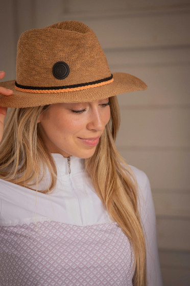 Shop nu de Pénélope Zomerhoed Camel – Stijlvolle Zonbescherming Shop nu de Pénélope Zomerhoed Camel – Stijlvolle Zonbescherming