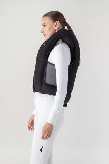 Equiline Airbagvest voor alle disciplines | Veiligheid en comfort Equiline Airbagvest voor alle disciplines | Veiligheid en comfort