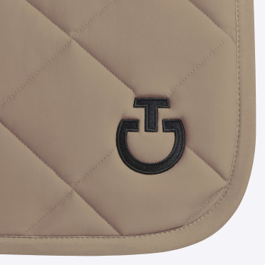 Shop het Cavalleria Toscana Diamond Quilted Zadeldek | Beige | Comfort & stijl Shop het Cavalleria Toscana Diamond Quilted Zadeldek | Beige | Comfort & stijl