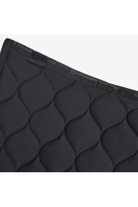 Shop het Cavalleria Toscana New Circular Quilted Zadeldek | Zwart | Comfort & stijl Shop het Cavalleria Toscana New Circular Quilted Zadeldek | Zwart | Comfort & stijl