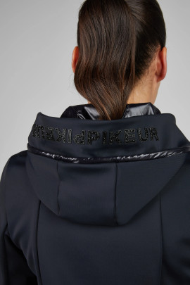 Pikeur Fleece Jacket | Zwart | Tijdloze Must-Have voor Comfort en Klasse Pikeur Fleece Jacket | Zwart | Tijdloze Must-Have voor Comfort en Klasse