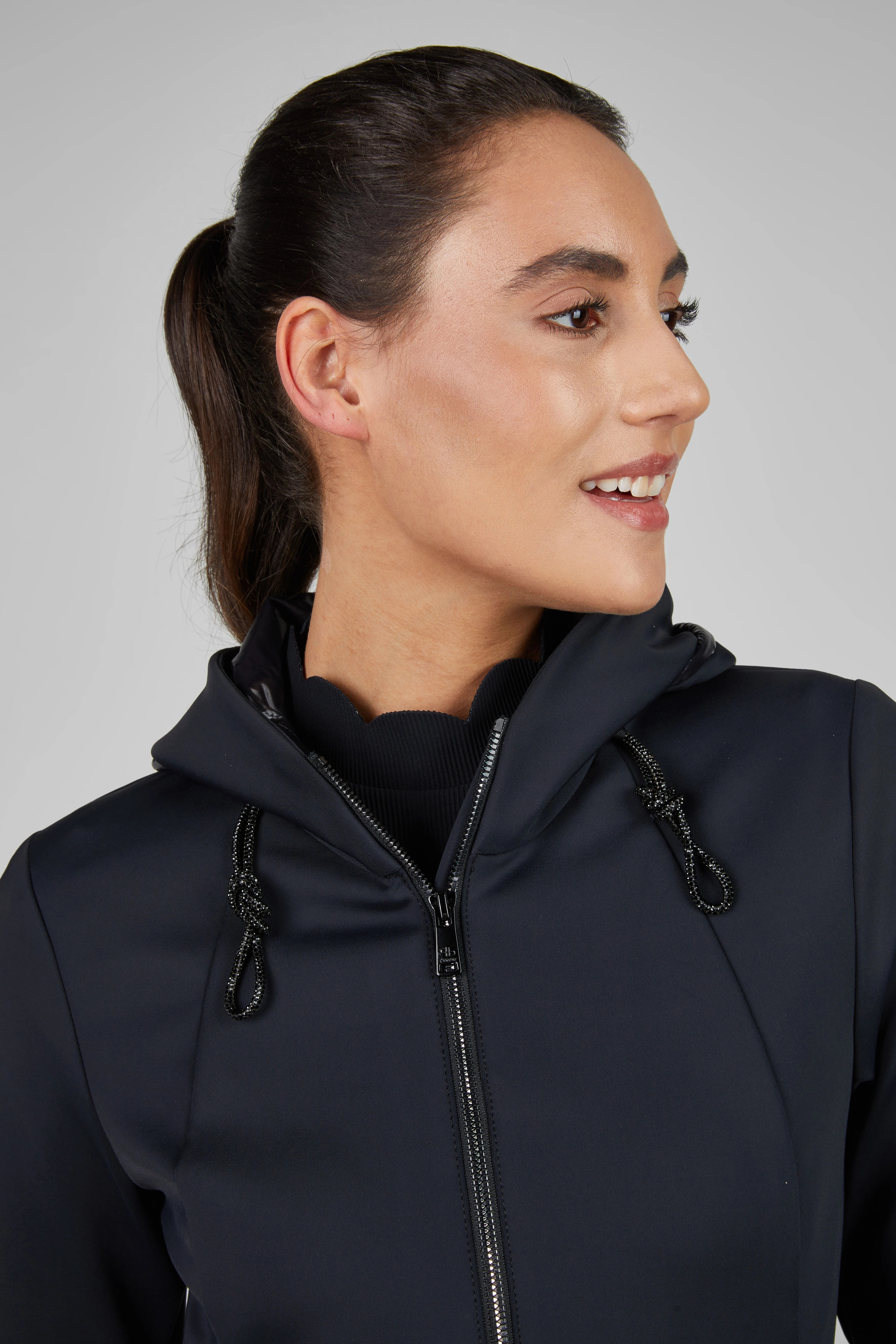 Pikeur Fleece Jacket | Black | Timeless Must-Have for Comfort and Style Pikeur Fleece Jacket | Black | Timeless Must-Have for Comfort and Style