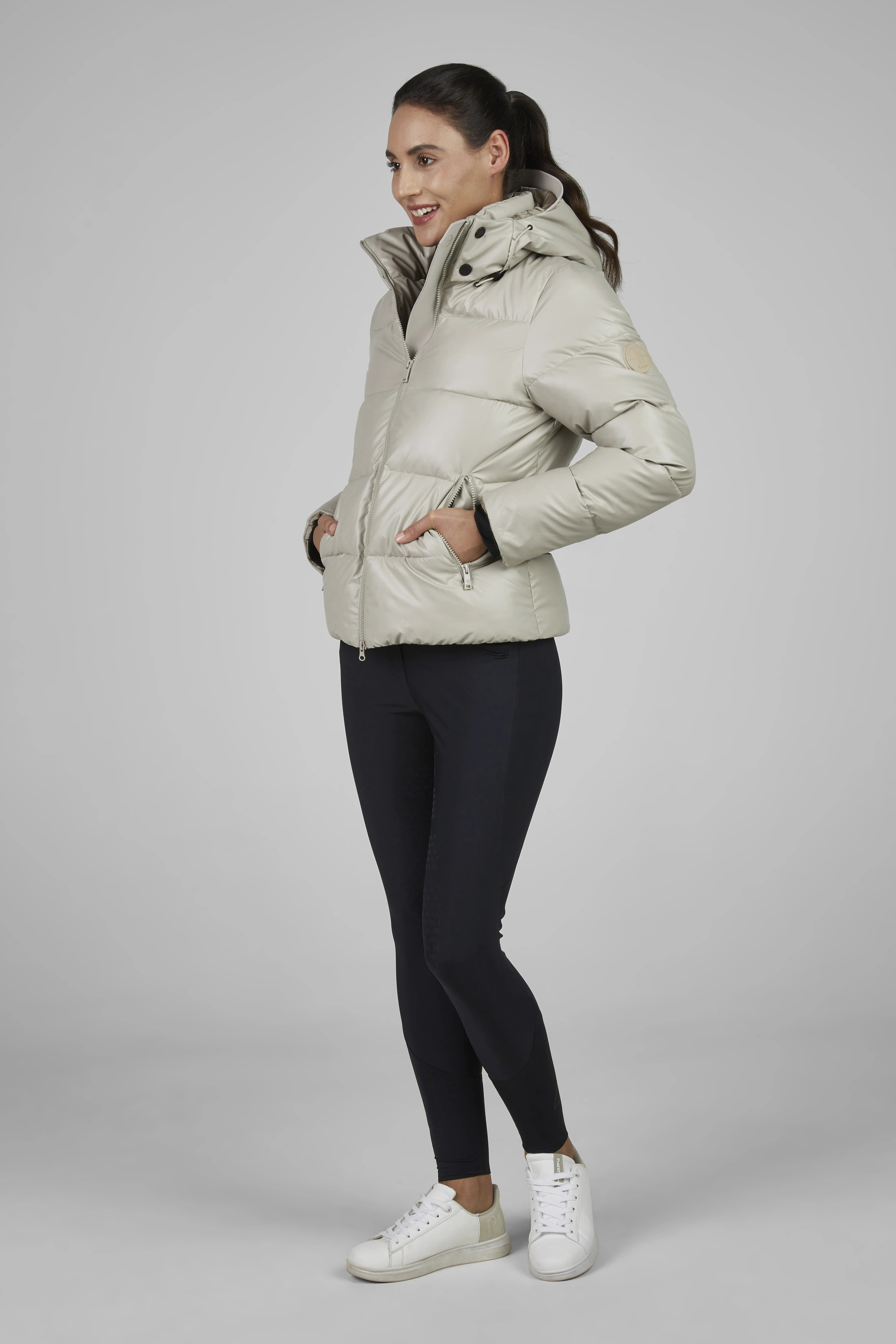 Pikeur Athleisure Dames Quilted Jas | Almond Pikeur Athleisure Dames Quilted Jas | Almond