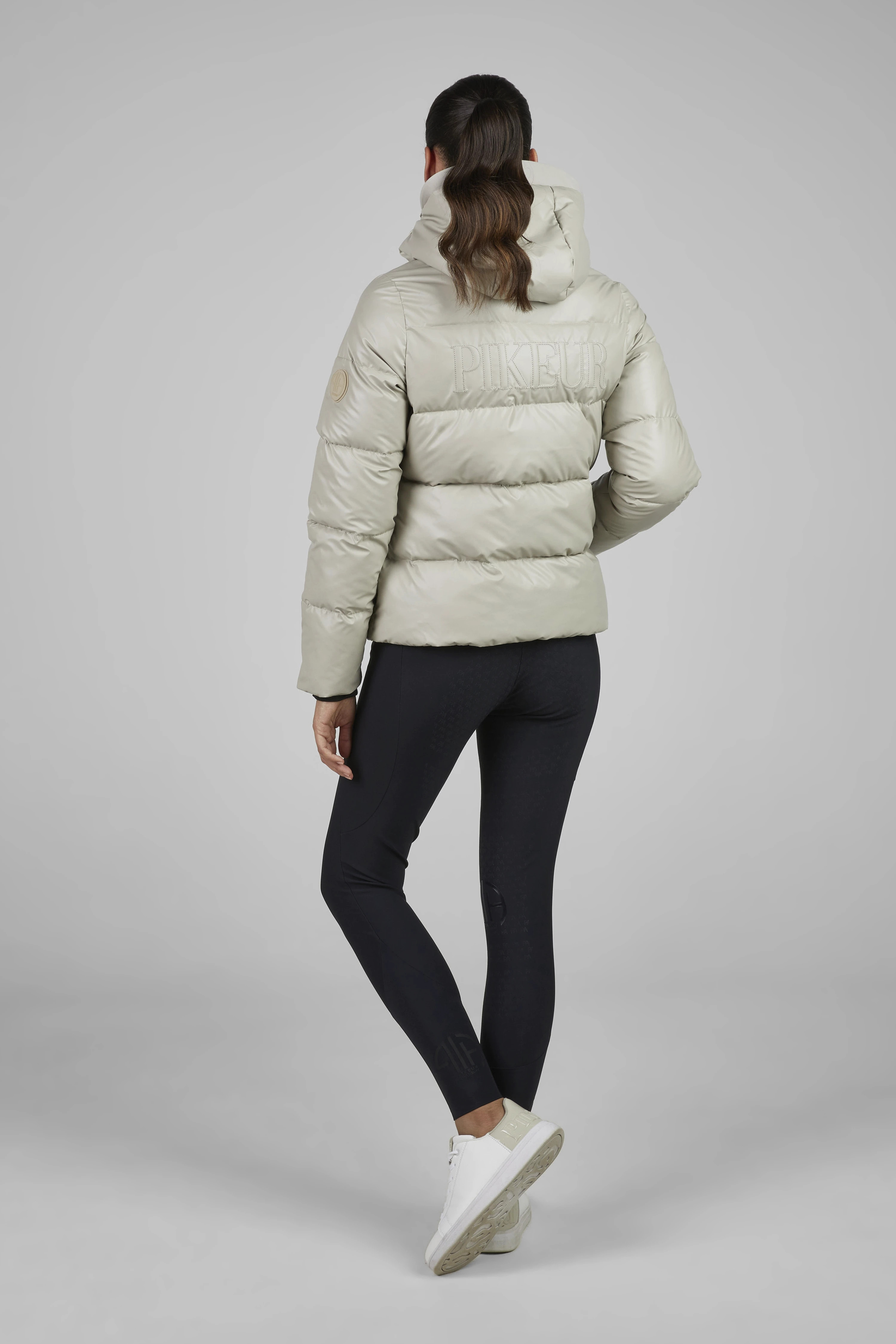 Pikeur Quilted Jacket Almond | Stijlvolle Leather Look | Shop Nu Pikeur Quilted Jacket Almond | Stijlvolle Leather Look | Shop Nu