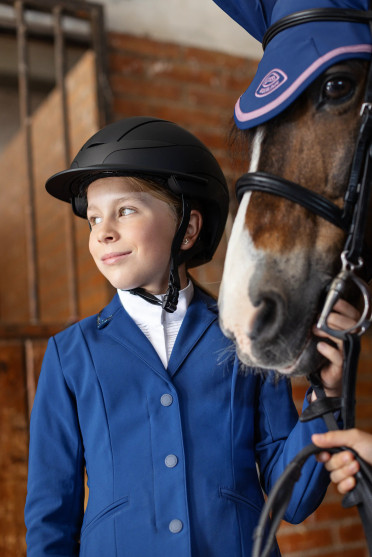 Shop de Equiline Wintercollectie EW125 – Warme en Luxe Ruiterkleding voor de Winter Shop de Equiline Wintercollectie EW125 – Warme en Luxe Ruiterkleding voor de Winter