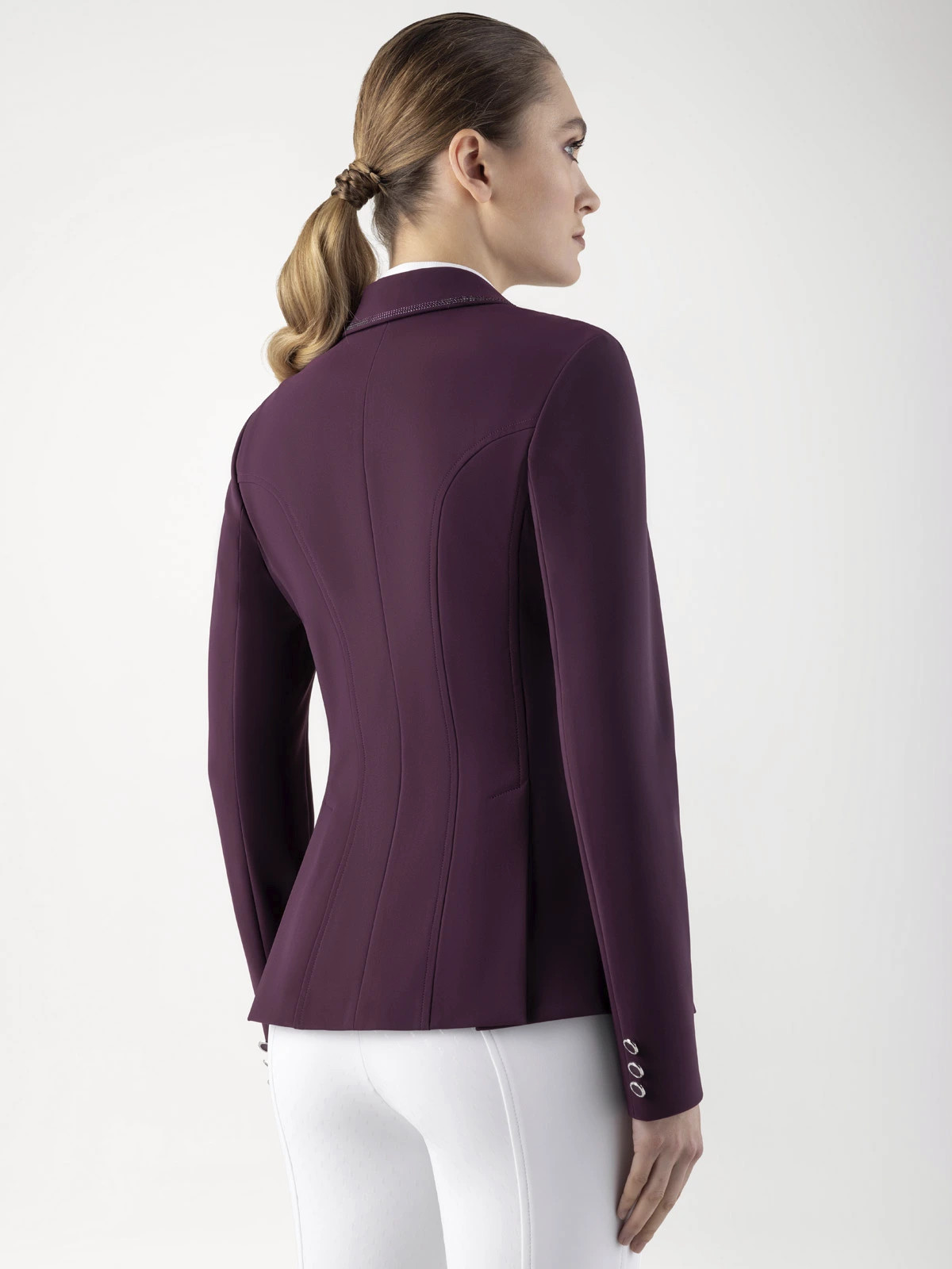 Shop the Equiline Winter Collection EW125 – Warm and Luxurious Equestrian Apparel Shop the Equiline Winter Collection EW125 – Warm and Luxurious Equestrian Apparel